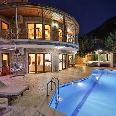 Kalamar Kalkan'da 14 Kisilik Villa Kaş